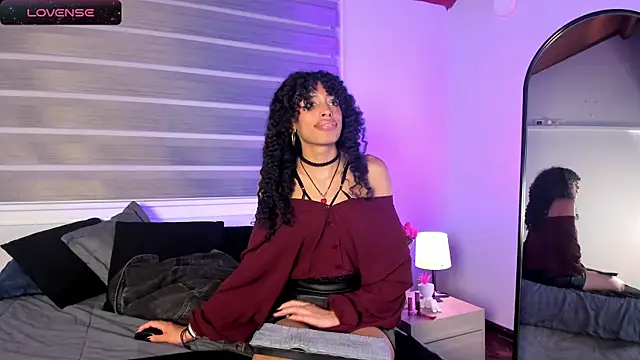 Snapshot of Tamia_25 chatting on 1, 7, 2026 Tamia 25 online show from 1, 7, 2026