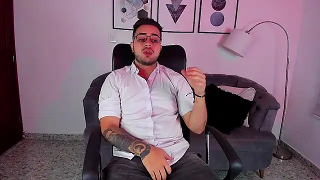 Snapshot of ethan_grace chatting on 27, 2, 2026 ethan grace online show from 27, 2, 2026