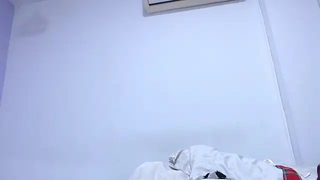 Snapshot of Angelina_fiory chatting on 2, 4, 2026 Angelina fiory online show from 2, 4, 2026