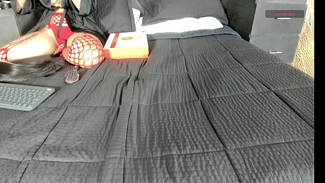 MarcoAndAllice online show from 5, 4, 2026