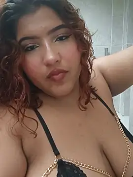 Snapshot of VanessaLanz chatting on 17, 5, 2026 VanessaLanz online show from 17, 5, 2026