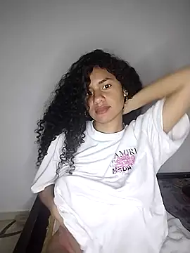 Snapshot of RizHoney chatting on 12, 2, 2026 RizHoney online show from 12, 2, 2026