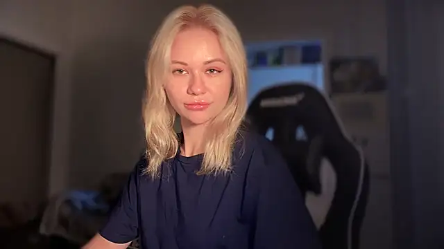 Leylia Lily online show from 10, 3, 2026