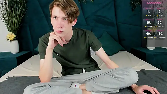 Snapshot of Erick_Wilson chatting on 28, 9, 2025 Erick Wilson online show from 28, 9, 2025