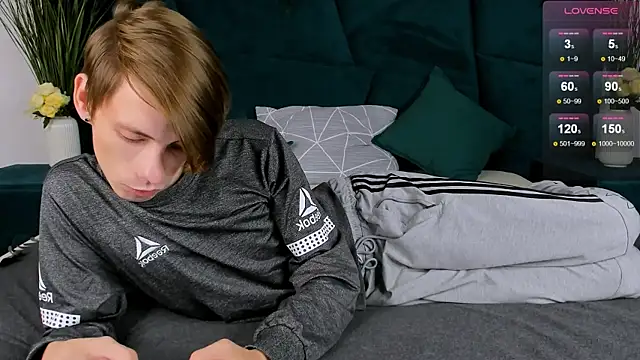 Snapshot of Erick_Wilson chatting on 30, 9, 2025 Erick Wilson online show from 30, 9, 2025