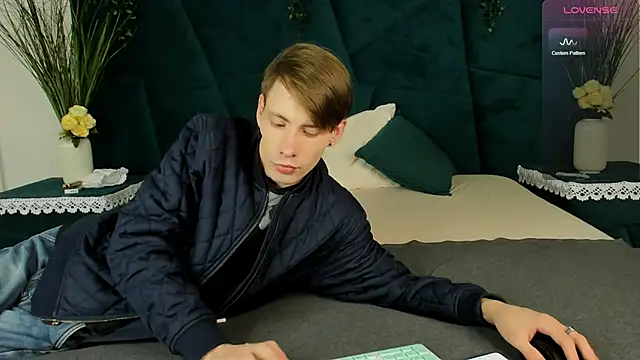 Snapshot of Erick_Wilson chatting on 1, 12, 2025 Erick Wilson online show from 1, 12, 2025