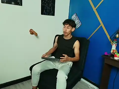 skinny jean  online show from 24, 3, 2026