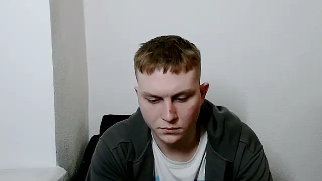 Snapshot of MrHeat_ chatting on 26, 2, 2026 MrHeat online show from 26, 2, 2026