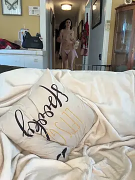 daniella monroe online show from 9, 4, 2026