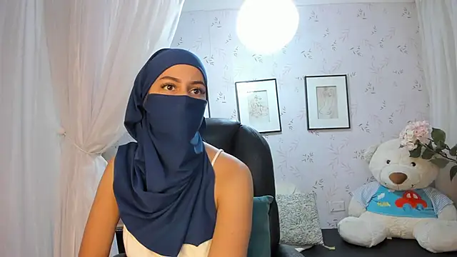 Snapshot of Aitana_zaid chatting on 27, 2, 2026 Aitana zaid online show from 27, 2, 2026