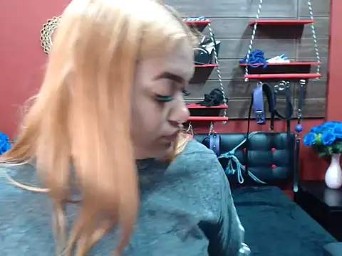 Alicefetishxxx online show from 13, 3, 2026