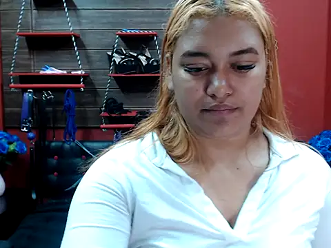 Alicefetishxxx online show from 19, 3, 2026