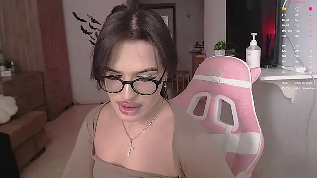 Snapshot of ShayL1sse chatting on 26, 2, 2026 ShayL1sse online show from 26, 2, 2026