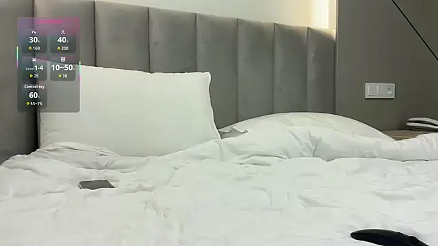 -LunaLove- online show from 3, 3, 2026