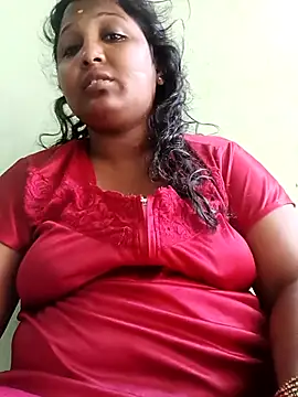Snapshot of tamilkaviya431 chatting on 6, 5, 2026 tamilkaviya431 online show from 6, 5, 2026