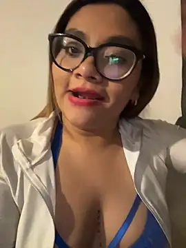 Snapshot of ludmila_x chatting on 15, 2, 2026 ludmila x online show from 15, 2, 2026