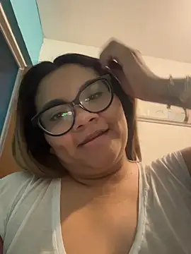 Snapshot of ludmila_x chatting on 15, 4, 2026 ludmila x online show from 15, 4, 2026