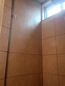 likeemilk online show from 25, 4, 2026