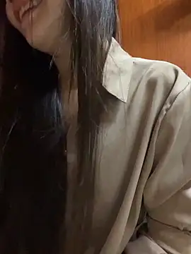 Snapshot of lau-11 chatting on 4, 3, 2026 lau-11 online show from 4, 3, 2026