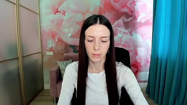 NoirDiva online show from 5, 3, 2026