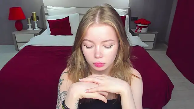Snapshot of Violetta__Dreams chatting on 11, 6, 2026 Violetta Dreams online show from 11, 6, 2026