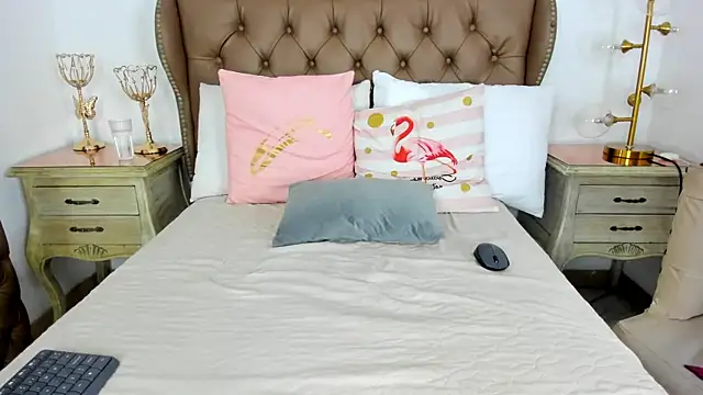 pinkmoon30 online show from 27, 3, 2026