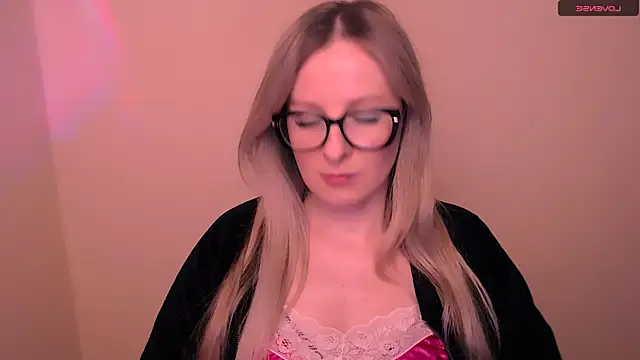 AnnePeach online show from 6, 3, 2026