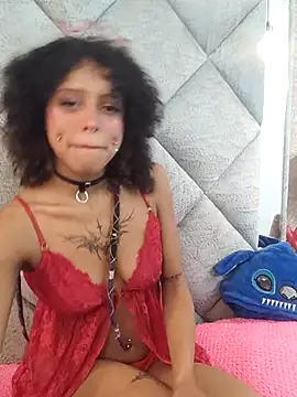 Snapshot of Lunakellerr chatting on 27, 5, 2026 Lunakellerr online show from 27, 5, 2026