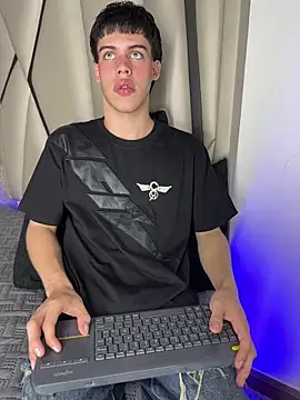 Snapshot of Lucian-greyy chatting on 2, 3, 2026 Lucian-greyy online show from 2, 3, 2026