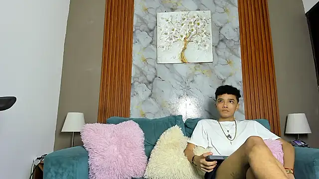 YOUNG BOYS HELL online show from 15, 3, 2026