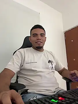 kinkyhousexxxx online show from 21, 2, 2026