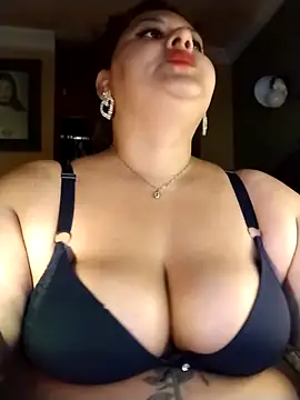 chanelxoxo18 online show from 10, 4, 2026