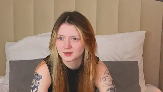 Snapshot of AlyssFrost chatting on 27, 6, 2026 AlyssFrost online show from 27, 6, 2026