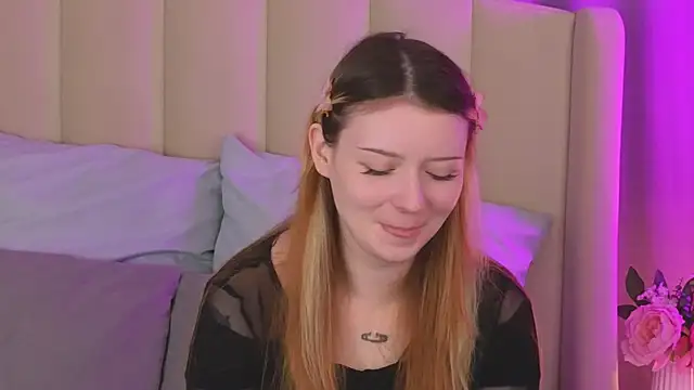 Snapshot of AlyssFrost chatting on 30, 6, 2026 AlyssFrost online show from 30, 6, 2026
