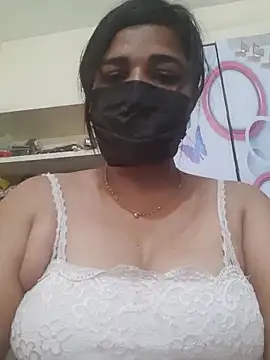 Snapshot of Tamil_Luckly_girl chatting on 28, 3, 2026 Tamil Luckly girl online show from 28, 3, 2026