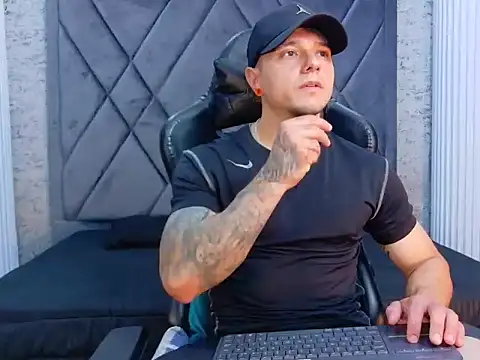 Snapshot of TYSONRICH1 chatting on 26, 2, 2026 TYSONRICH1 online show from 26, 2, 2026