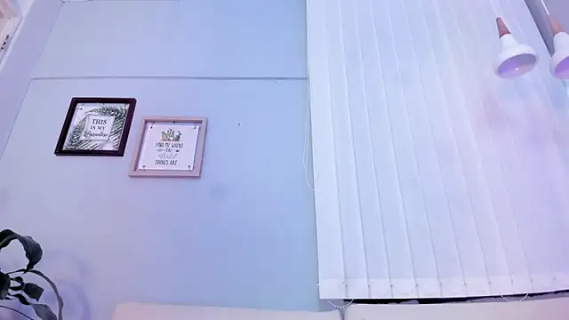 Snapshot of Amber_Novoa chatting on 16, 2, 2026 Amber Novoa online show from 16, 2, 2026