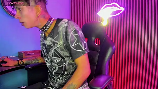 Snapshot of Maximoking26 chatting on 27, 2, 2026 Maximoking26 online show from 27, 2, 2026