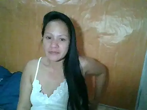 Snapshot of xxLIY chatting on 23, 5, 2026 xxLIY online show from 23, 5, 2026
