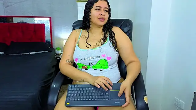 goodgirlxxl online show from 10, 6, 2026