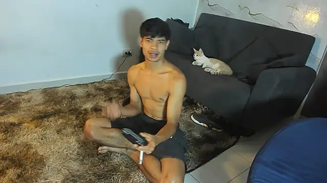 Snapshot of ClemontRosse chatting on 1, 3, 2026 ClemontRosse online show from 1, 3, 2026