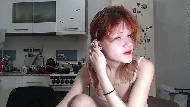 SolarAdrienne online show from 5, 3, 2026