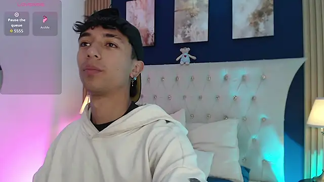 Aiden Rivers  online show from 4, 4, 2026