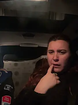 Sandragll online show from 8, 4, 2026