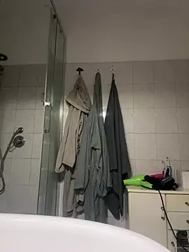 Snapshot of Tiziano94 chatting on 20, 2, 2026 Tiziano94 online show from 20, 2, 2026