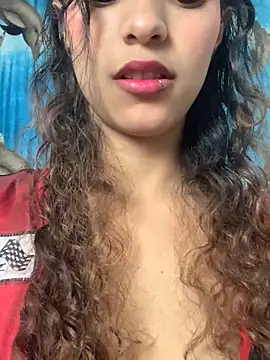 Snapshot of soffii-estrella chatting on 3, 3, 2026 soffii-estrella online show from 3, 3, 2026