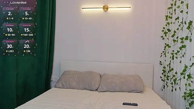 Eva Leen online show from 19, 3, 2026