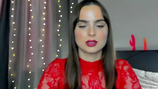 Snapshot of megann_fox2 chatting on 30, 4, 2026 megann fox2 online show from 30, 4, 2026