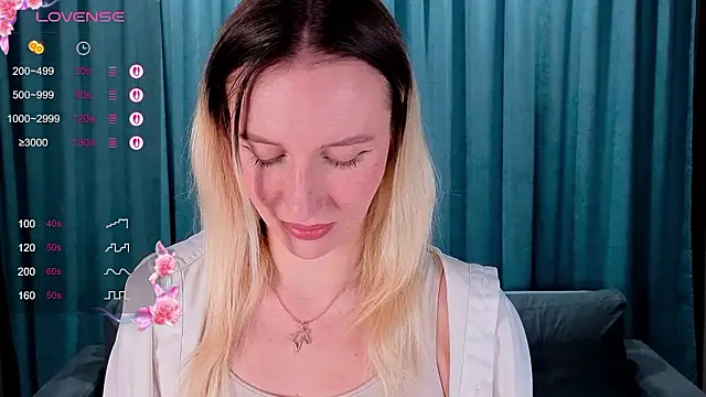 AshleyySchwartz online show from 24, 3, 2026