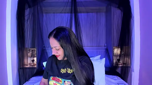Snapshot of AllieBennet chatting on 30, 6, 2026 AllieBennet online show from 30, 6, 2026